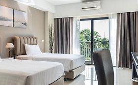 Golden Foyer Suvarnabhumi Airport Hotel